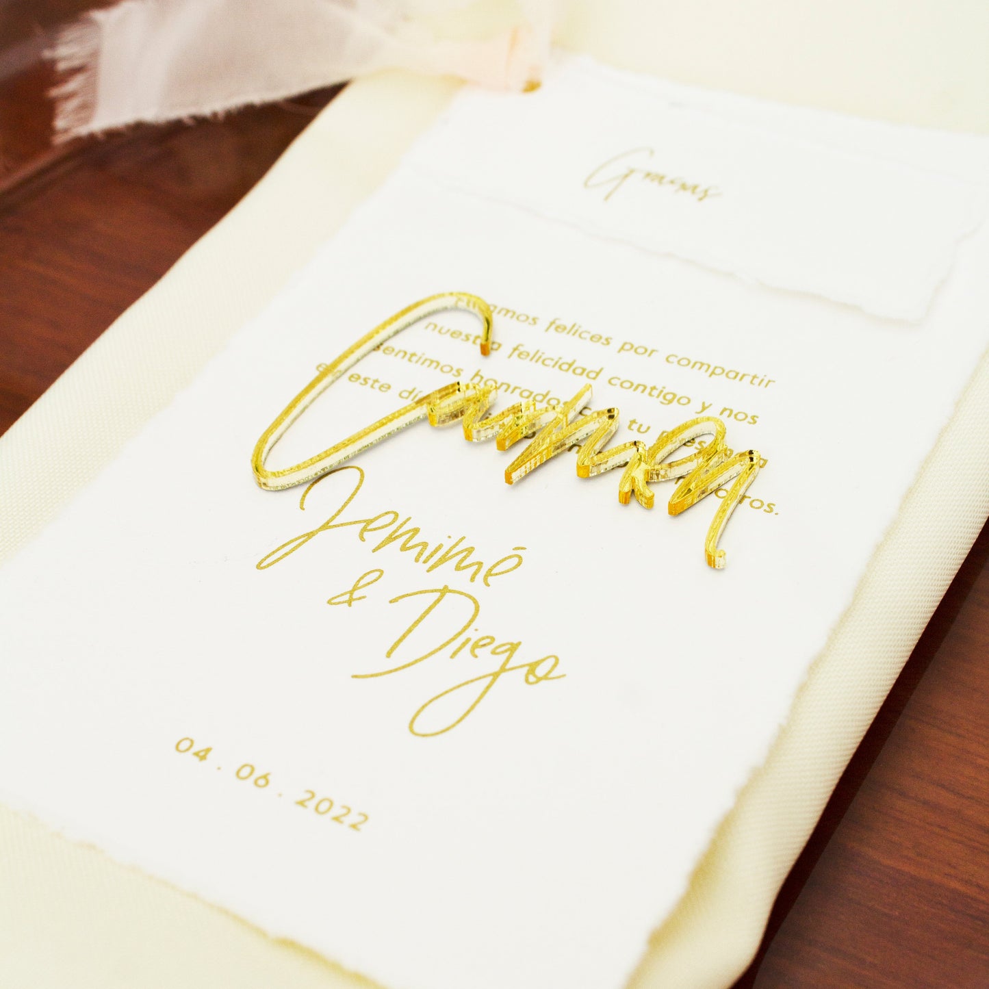 Tarjeta de Agradecimiento con Nombre Cortado en Láser – Jemimé & Diego