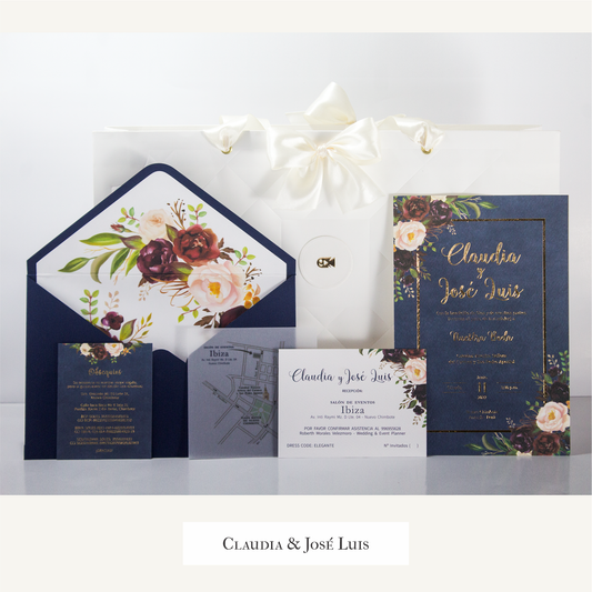 Invitación de Boda Claudia & José Luis – Diseño Floral Azul Marino con Foil Dorado