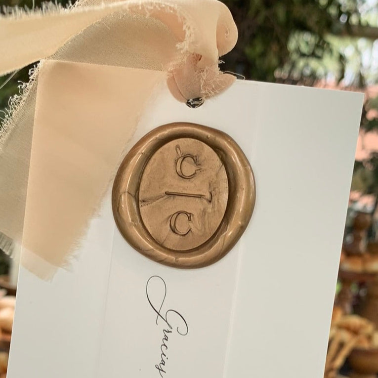 👉 Sellos de Lacre Personalizados – Modelo Ovalado 24x34 mm (Color Dorado)