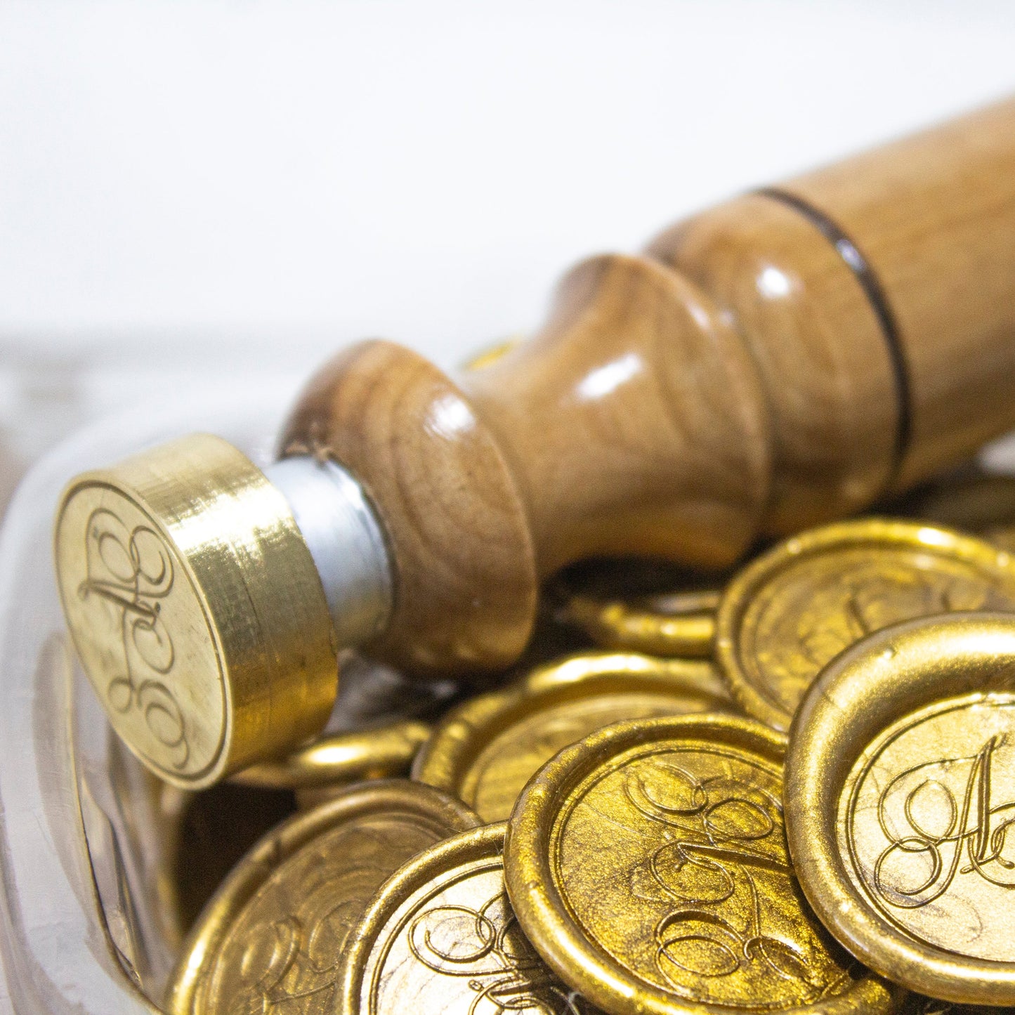 Sellos de Lacre Personalizados – Hechos a Mano