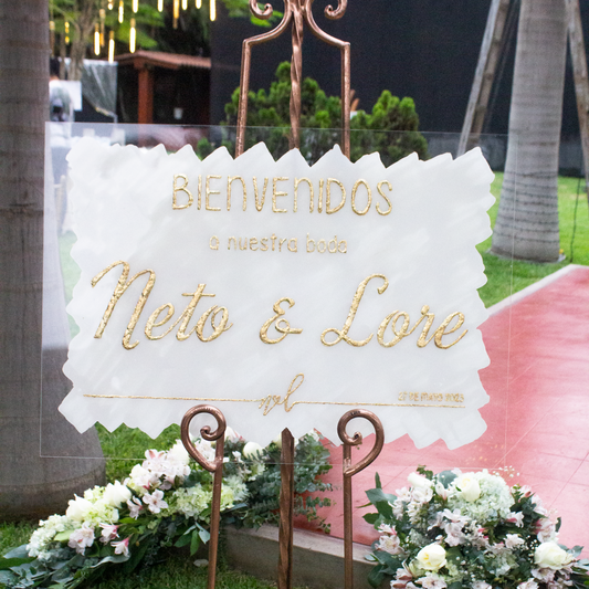✨ Cartel de Bienvenida en Acrílico con Pan de Oro