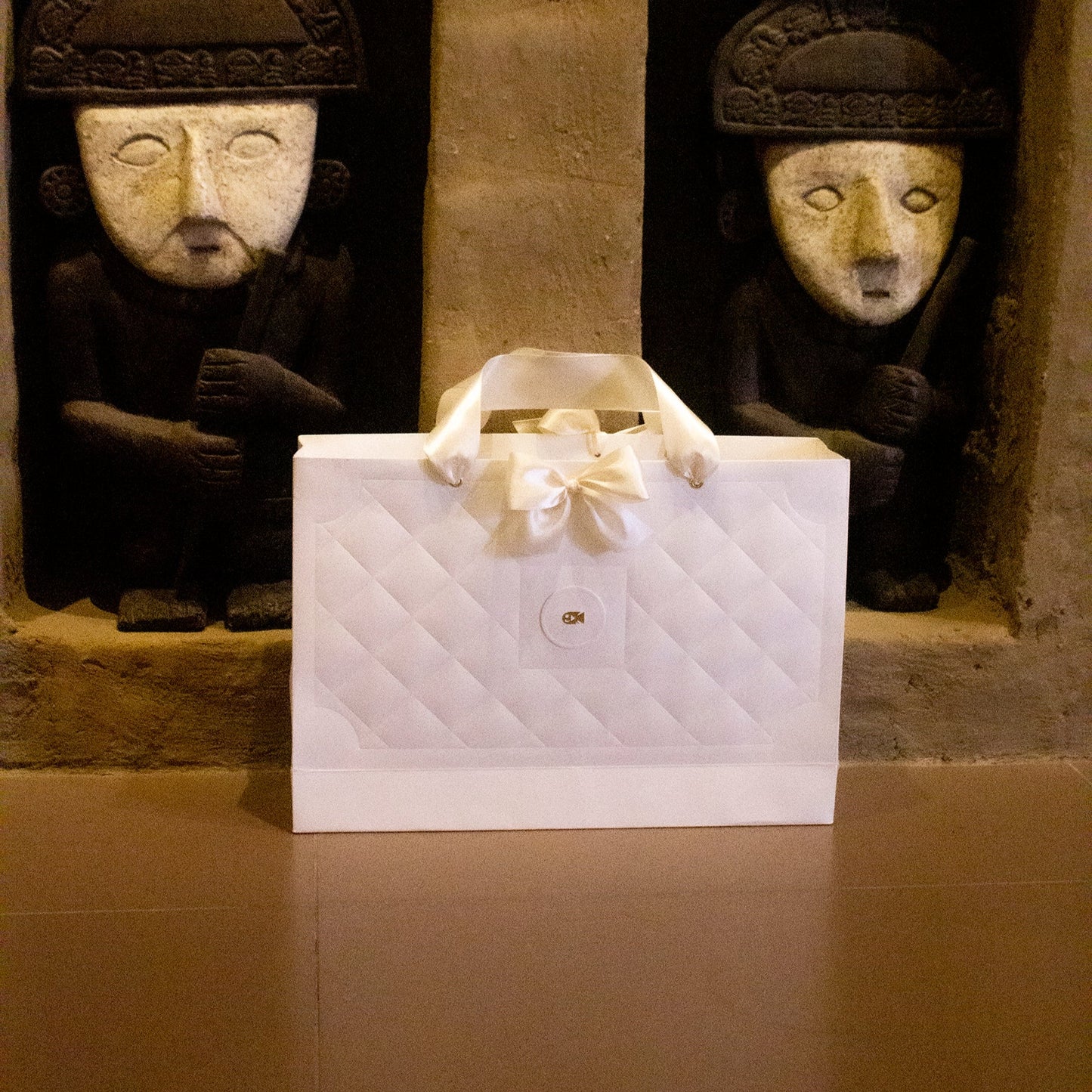 Bolsa de Cuero Personalizada – Diseño de Marroquinería de Lujo