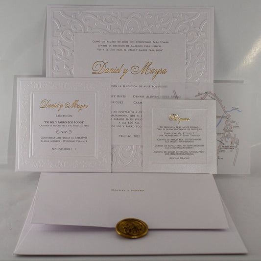 Invitación de Boda "Daniel & Mayra" en Cartulina Blanco Marmoleado con Relieve y Pan de Oro